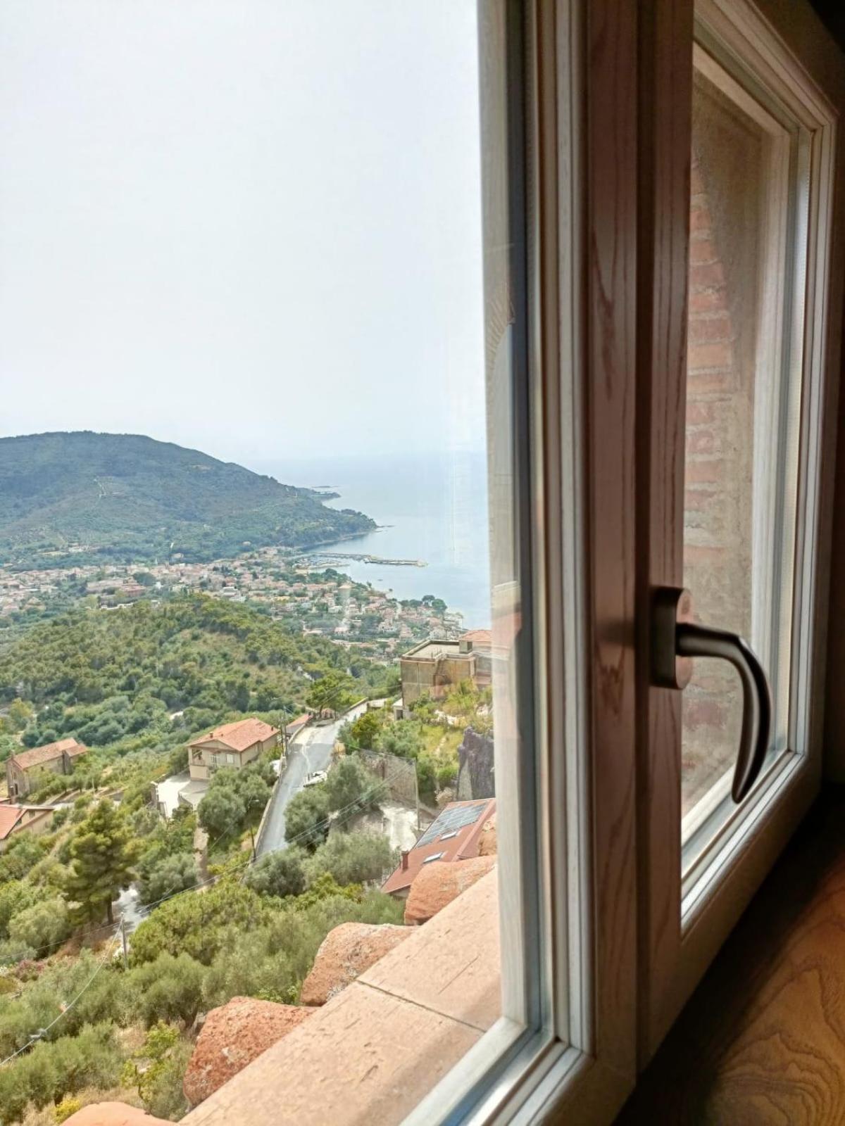 La Mansarda Bed & Breakfast Castellabate Exterior foto